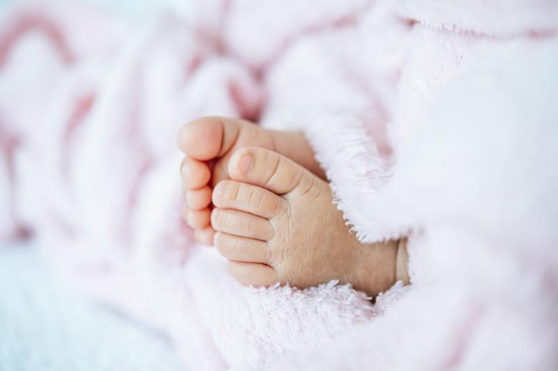 7 Hal yang Mungkin Membuat Orang Tua Panik, tapi Sebenarnya Normal Terjadi Pada Bayi