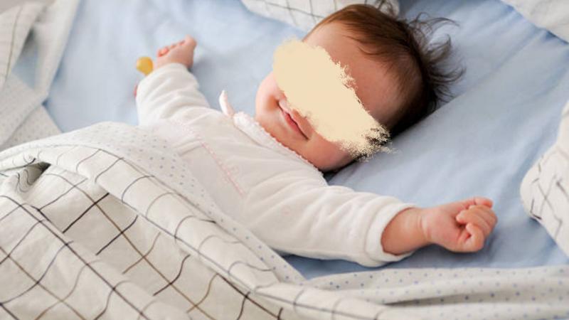 Apa Alasan Bayi Suka Tersenyum saat Tidur? Ini Penjelasannya