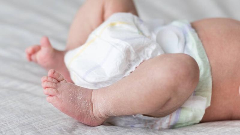 Kapan Waktu yang Tepat Memandikan Bayi Baru Lahir? Ini Penjelasan Dokter